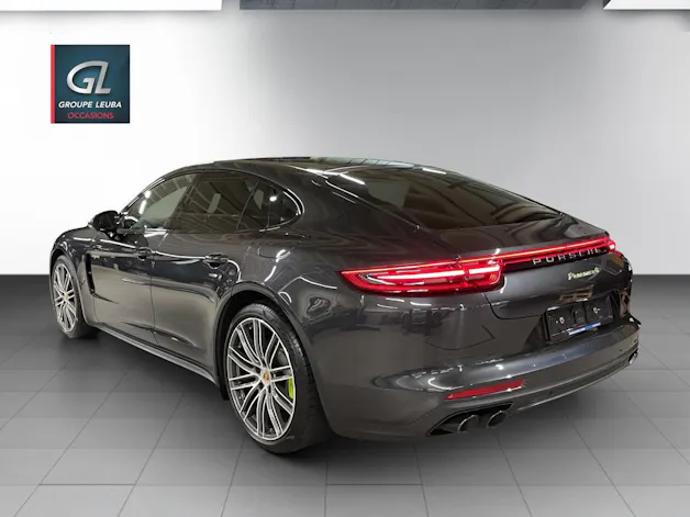 PORSCHE Panamera 4 E-Hybrid PDK