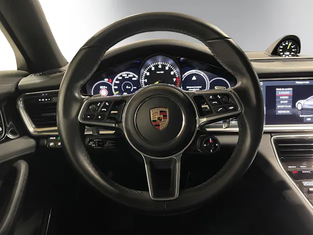 PORSCHE Panamera 4 E-Hybrid PDK