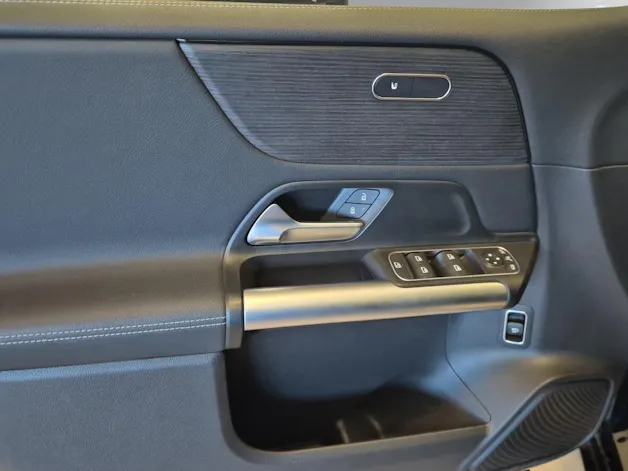 MERCEDES-BENZ B 200 7G-DCT