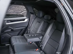 PORSCHE Cayenne *22" Felgen*Abstandsregler*Panorama*Softclose*Soundsystem BOSE*