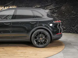 PORSCHE Cayenne *22" Felgen*Abstandsregler*Panorama*Softclose*Soundsystem BOSE*