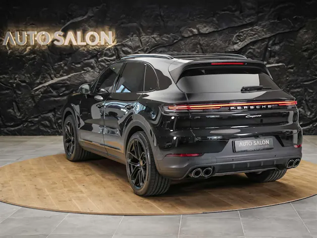 PORSCHE Cayenne *22" Felgen*Abstandsregler*Panorama*Softclose*Soundsystem BOSE*