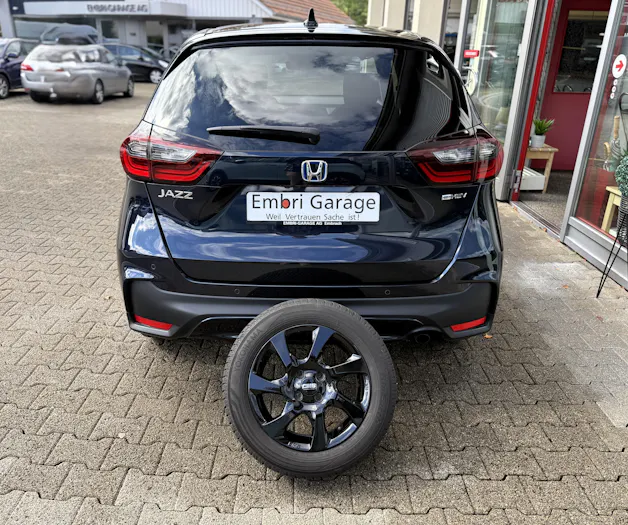 HONDA Jazz 1.5i-MMD Advance E-CVT