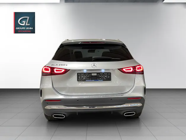 MERCEDES-BENZ GLA 250e AMG Line 8G-DCT