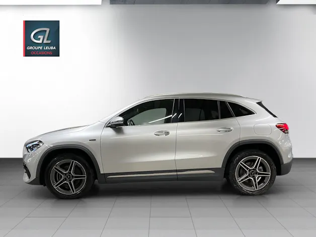 MERCEDES-BENZ GLA 250e AMG Line 8G-DCT