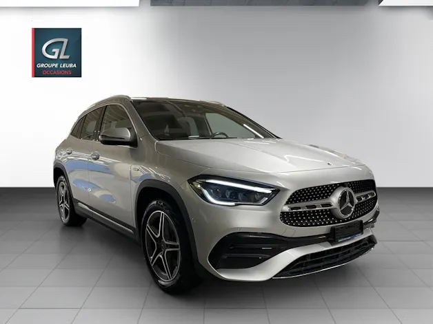 MERCEDES-BENZ GLA 250e AMG Line 8G-DCT