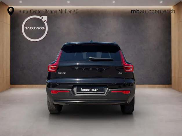 VOLVO XC40 2.0 B4 MH Plus Dark