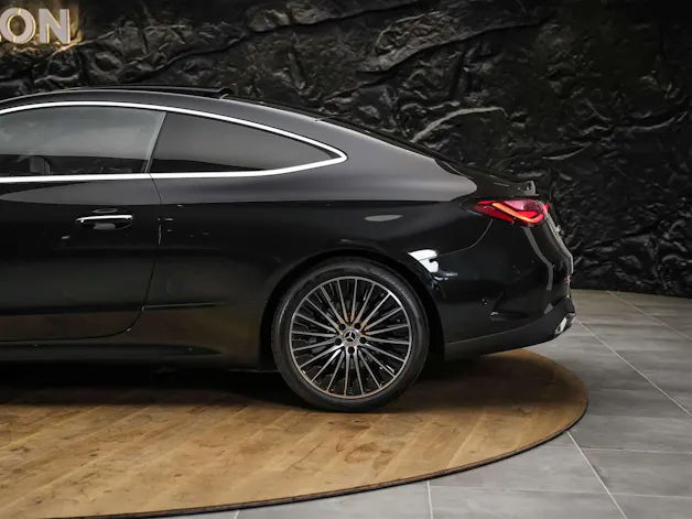 MERCEDES-BENZ CLE 200 AMG Line 4matic Coupé*Panorama*360° Kamera*Werksgarantie*