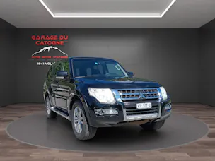 Mitsubishi Pajero 3.2 DI-D *** 7 places***