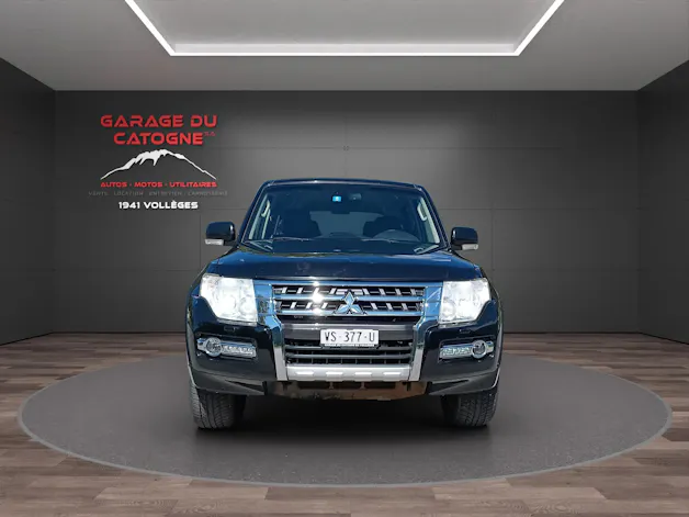 Mitsubishi Pajero 3.2 DI-D *** 7 places***