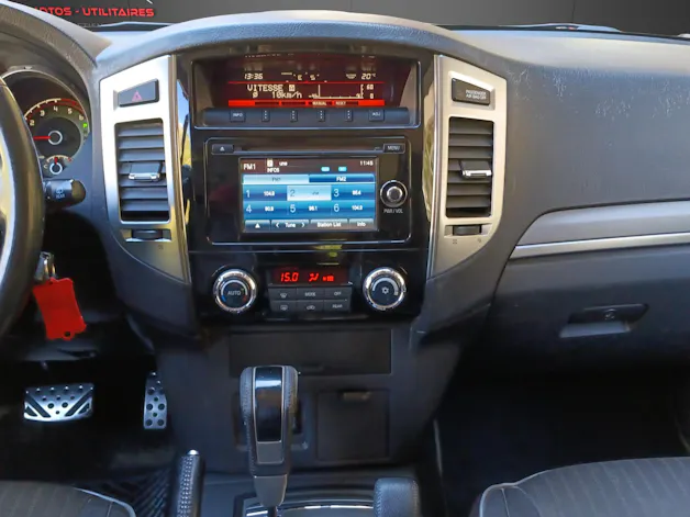 Mitsubishi Pajero 3.2 DI-D *** 7 places***