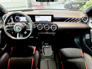 MERCEDES-BENZ CLA 45 S AMG 4Matic+ 8G-DCT