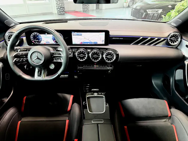 MERCEDES-BENZ CLA 45 S AMG 4Matic+ 8G-DCT