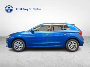 https://vehicle.imgix.net/4476179/d1d2263f-aafc-4568-a5bb-13727e95dc03.jpg