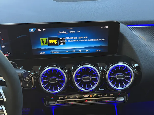 MERCEDES-BENZ GLA-Klasse H247 GLA 45 S AMG 4matic+