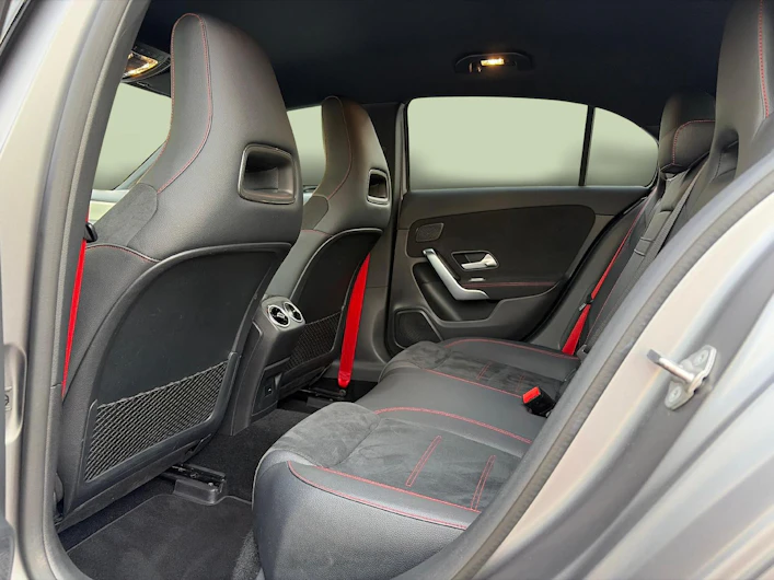 image du véhicule MERCEDES-BENZ A 35 AMG