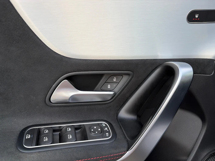 image du véhicule MERCEDES-BENZ A 35 AMG