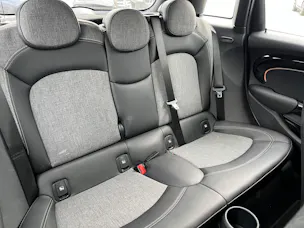 MINI Cooper Steptronic DKG (CH)⛽