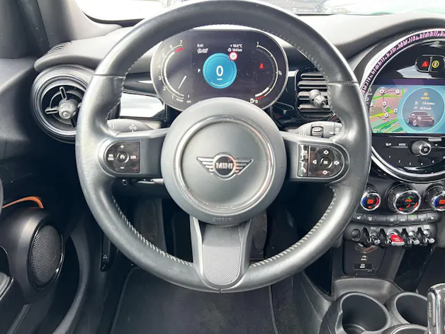MINI Cooper Steptronic DKG (CH)⛽