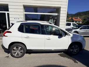 PEUGEOT 2008 1.6 VTi Allure
