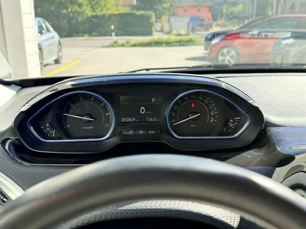 PEUGEOT 2008 1.6 VTi Allure