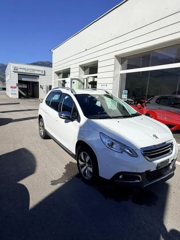 PEUGEOT 2008 1.6 VTi Allure