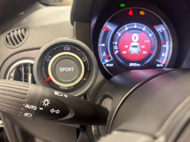 FIAT 595 Abarth 1.4 T-Jet 165 Premium
