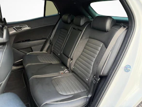 https://vehicle.imgix.net/4476327/4163bcac-8beb-494e-89cf-006ea5c303ad.jpg