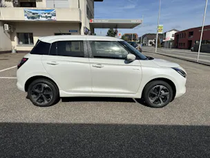 Suzuki Swift 1.2 Piz Sulai Top Hybrid 4x4
