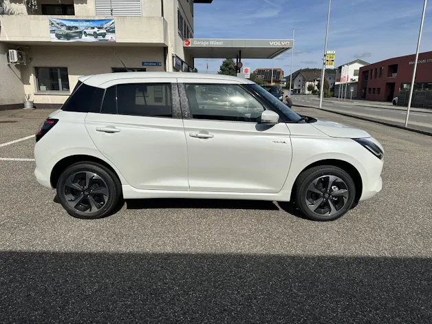 Suzuki Swift 1.2 Piz Sulai Top Hybrid 4x4