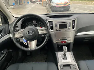 Subaru Legacy Station 2.0i Swiss