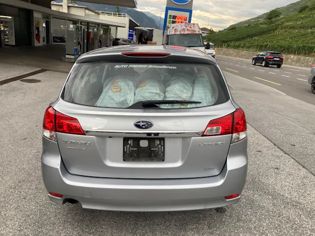 Subaru Legacy Station 2.0i Swiss