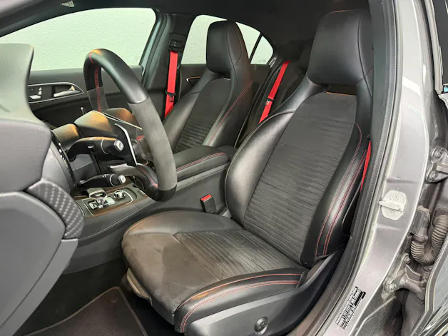 MERCEDES-BENZ A-Klasse W176 A 45 AMG 4m