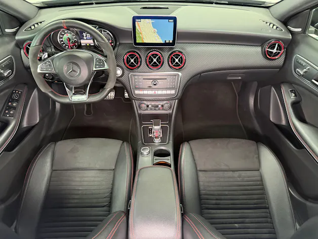 MERCEDES-BENZ A-Klasse W176 A 45 AMG 4m