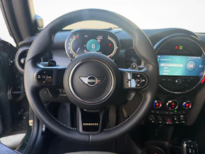 https://vehicle.imgix.net/4476516/5b99f8c3-a87c-4075-b1db-bded17ecb902.jpg