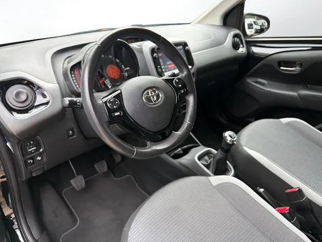 Toyota Aygo 1.0 VVT-i x-play Team D