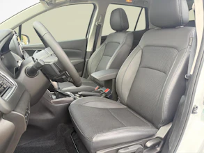 https://vehicle.imgix.net/4476553/1e78165d-943c-45b6-a179-d6aeb5280e79.jpg