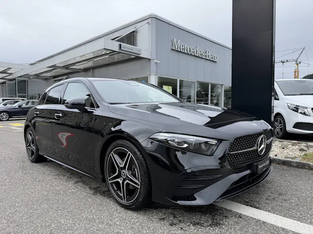 MERCEDES-BENZ A 200 AMG Line