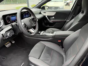MERCEDES-BENZ A 200 AMG Line