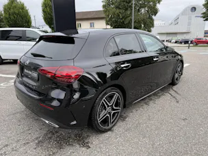 MERCEDES-BENZ A 200 AMG Line