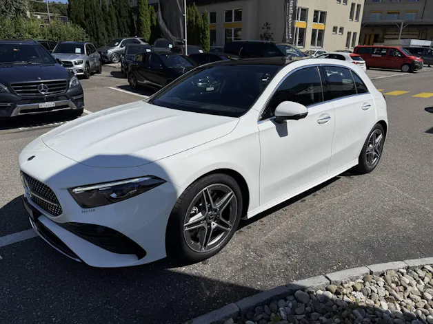 MERCEDES-BENZ A 250 AMG Line 4m