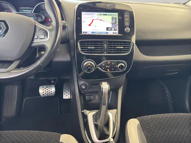 RENAULT Clio 1.2 TCe 120PS 90th Anniv. S/S *Automat*