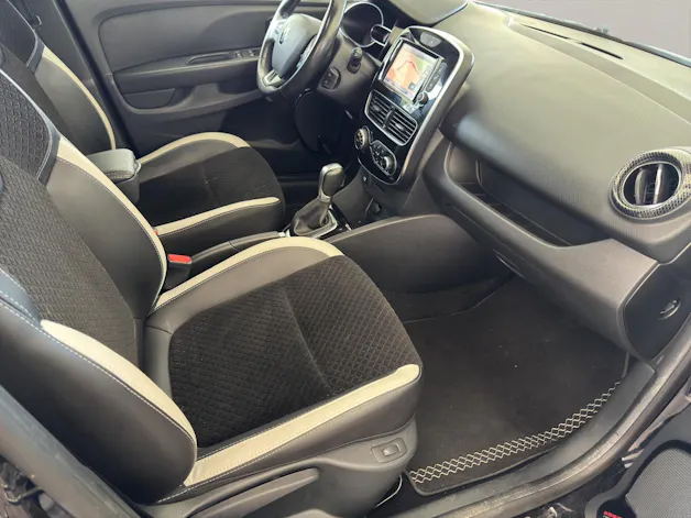 RENAULT Clio 1.2 TCe 120PS 90th Anniv. S/S *Automat*
