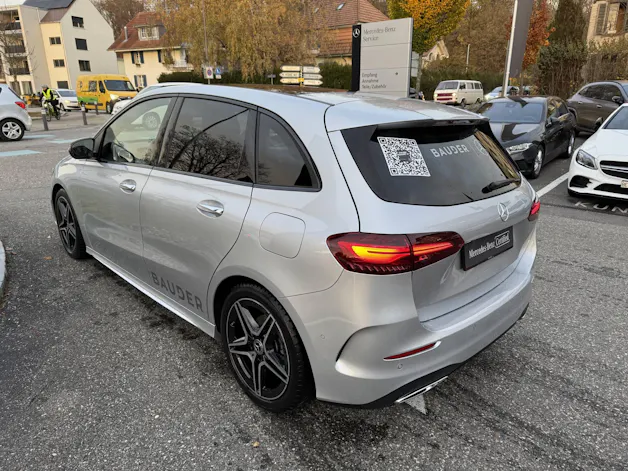 MERCEDES-BENZ B 200 d AMG Line