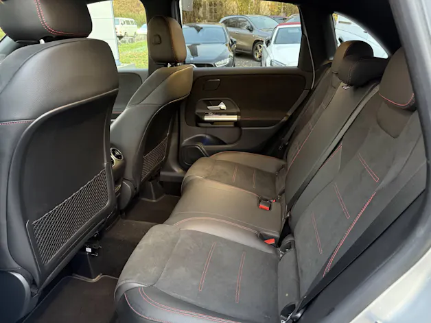 MERCEDES-BENZ B 200 d AMG Line