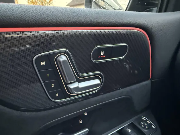 MERCEDES-BENZ B 200 d AMG Line