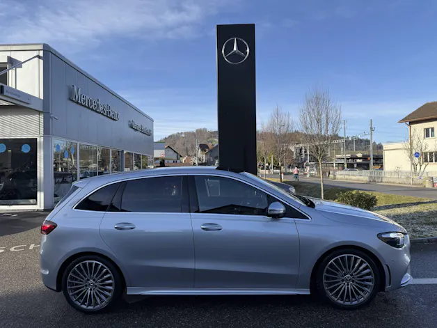 MERCEDES-BENZ B 250 AMG Line 4matic