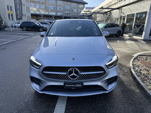 MERCEDES-BENZ B 250 AMG Line 4matic