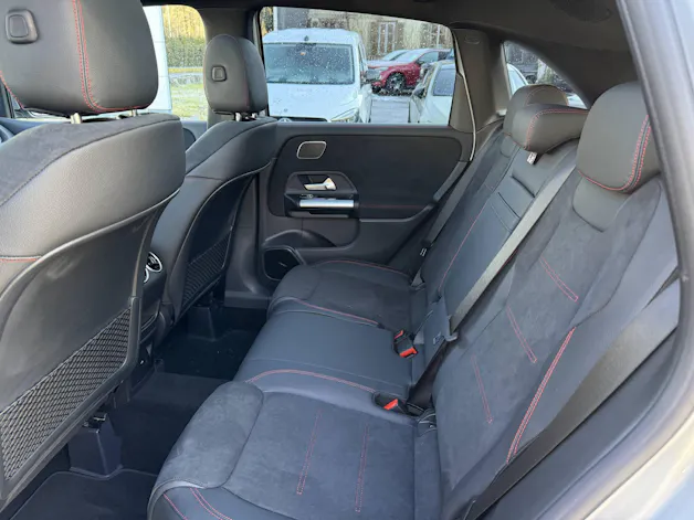 MERCEDES-BENZ B 250 AMG Line 4matic