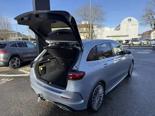 MERCEDES-BENZ B 250 AMG Line 4matic